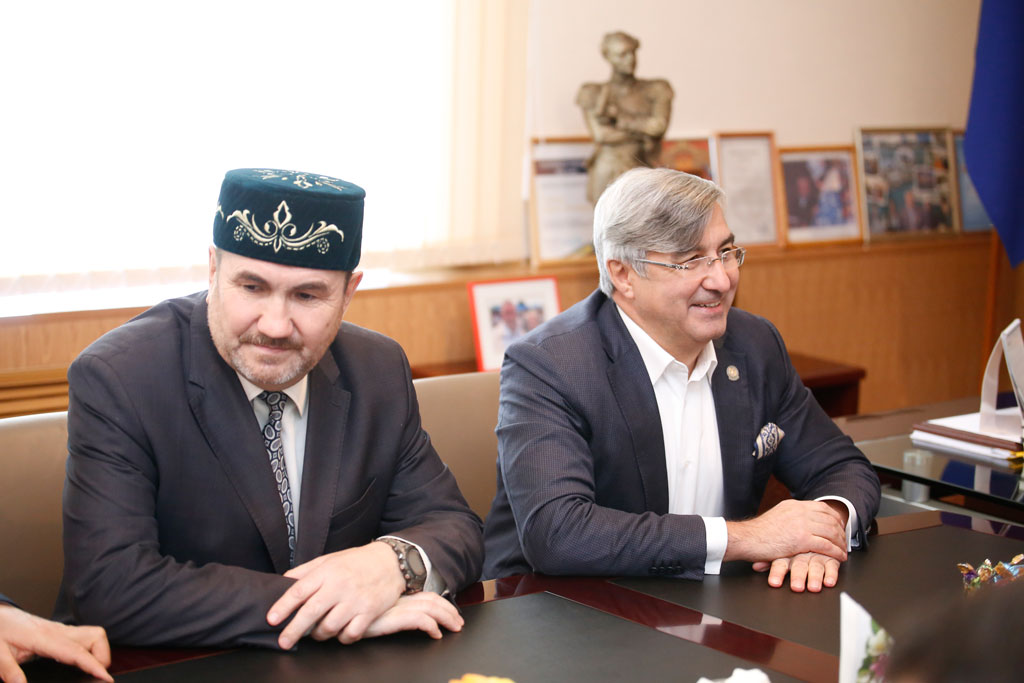 Борис Гладких встретился с вице-премьером Татарстана Василем Шайхразиевым