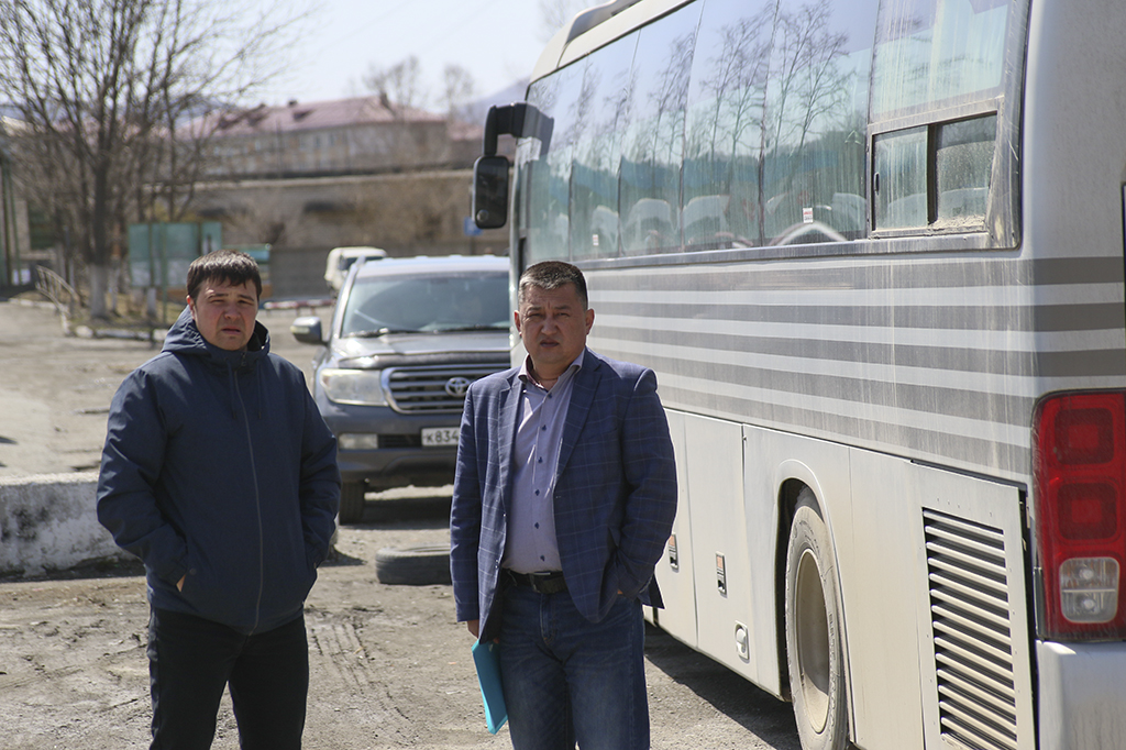 Общественные наблюдатели проверили, как дезинфицируют пассажирские автобусы в Находке