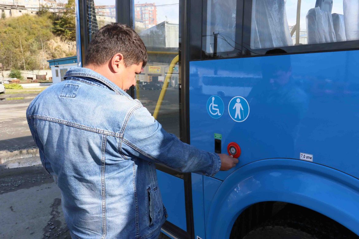 Новые автобусы российского производства пополнили пассажирский автопарк Находки