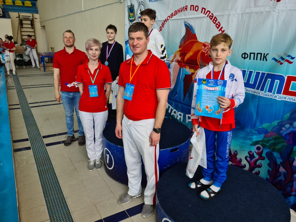 Юные находкинские пловцы вернулись с медалями с соревнований