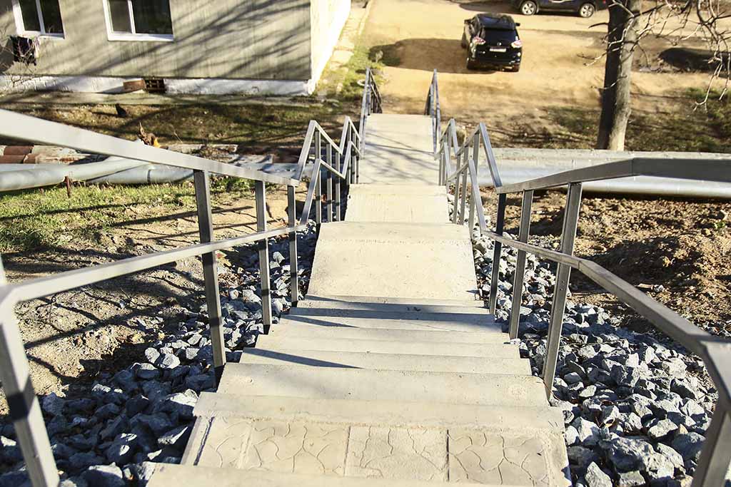 В Находке завершается ремонт лестниц по просьбам жителей