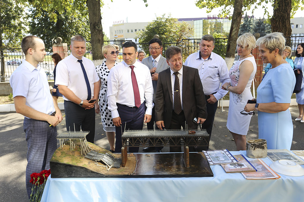 Находкинцы почтили память воинов Великой Отечественной войны в Витебске
